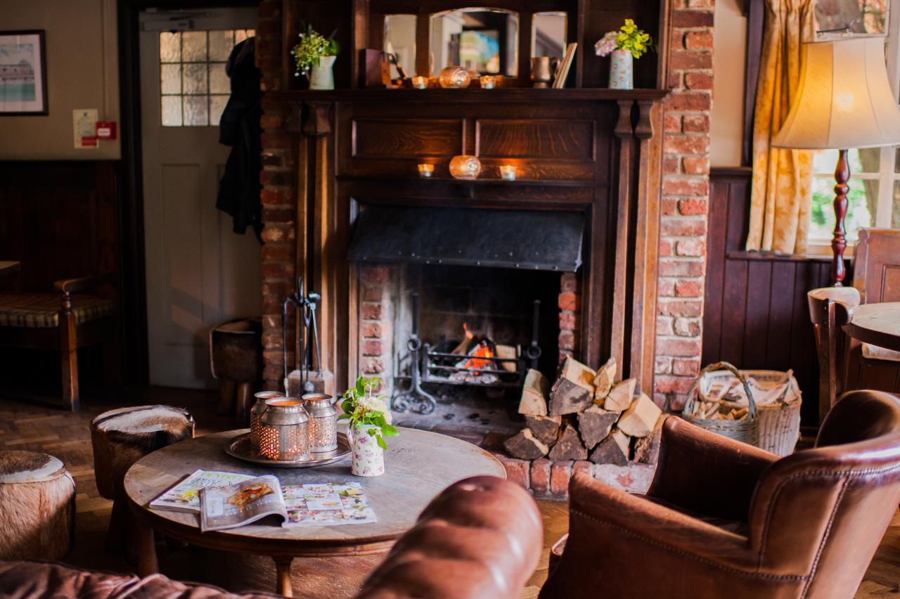 The Thomas Lord Hotell West Meon Exteriör bild