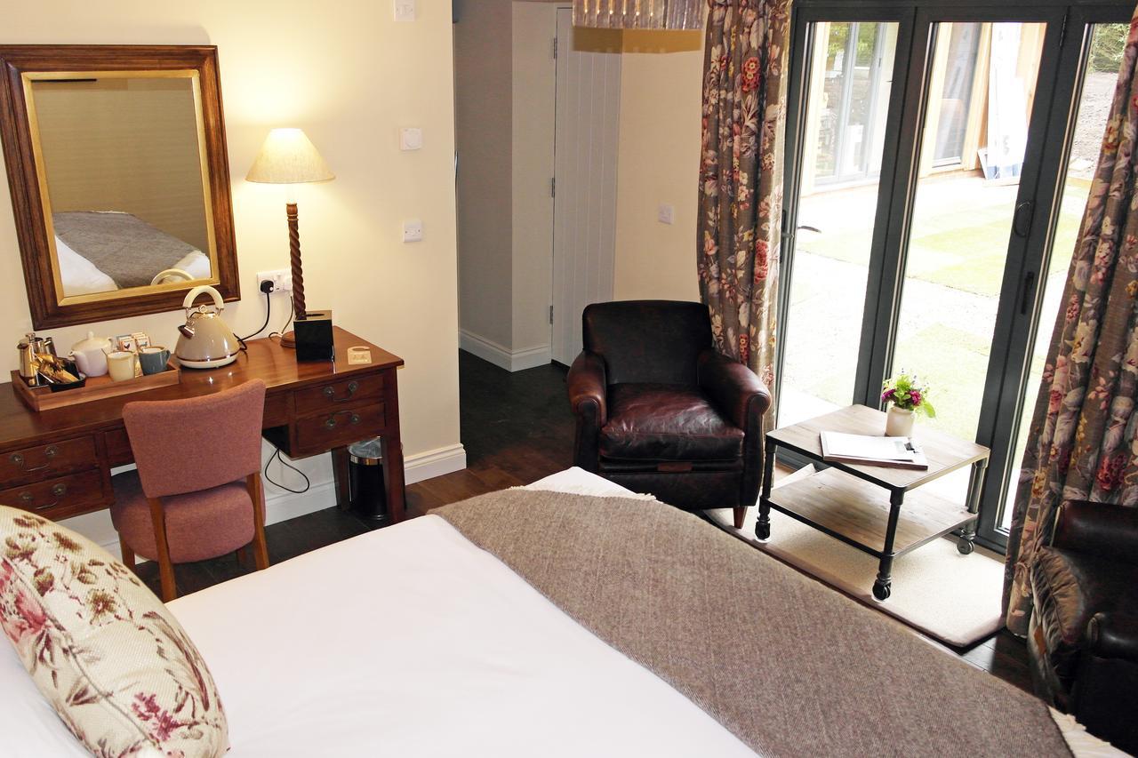The Thomas Lord Hotell West Meon Exteriör bild
